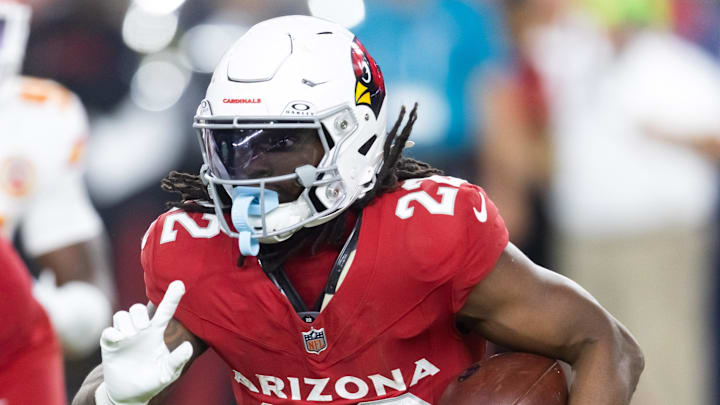 Aug 9, 2025; Glendale, Arizona, USA; Arizona Cardinals running back Michael Carter (22) against the Kansas City Chiefs during a preseason NFL game at State Farm Stadium. Mandatory Credit: Mark J. Rebilas-Imagn Images Aug 9, 2025; Glendale, Arizona, USA; Arizona Cardinals running back Michael Carter (22) against the Kansas City Chiefs during a preseason NFL game at State Farm Stadium. Mandatory Credit: Mark J. Rebilas-Imagn Images
