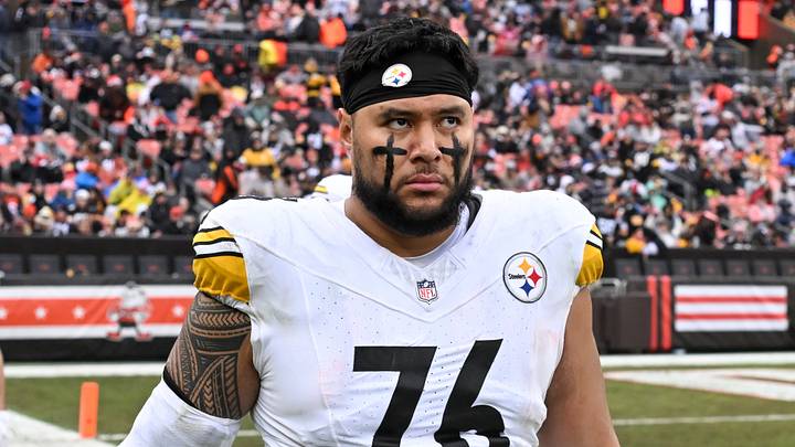 Pittsburgh Steelers offensive tackle Troy Fautanu