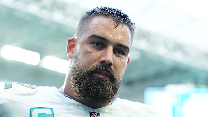 Miami Dolphins defensive tackle Zach Sieler