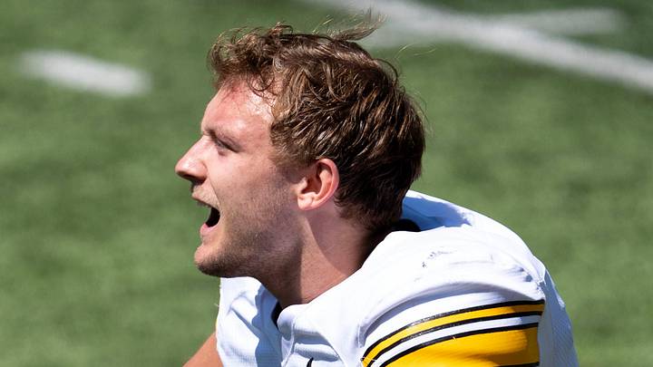 Iowa defensive back Zach Lutmer Iowa defensive back Zach Lutmer