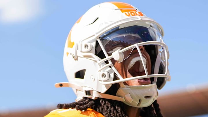 Tennessee wide receiver Chris Brazzell II (17).