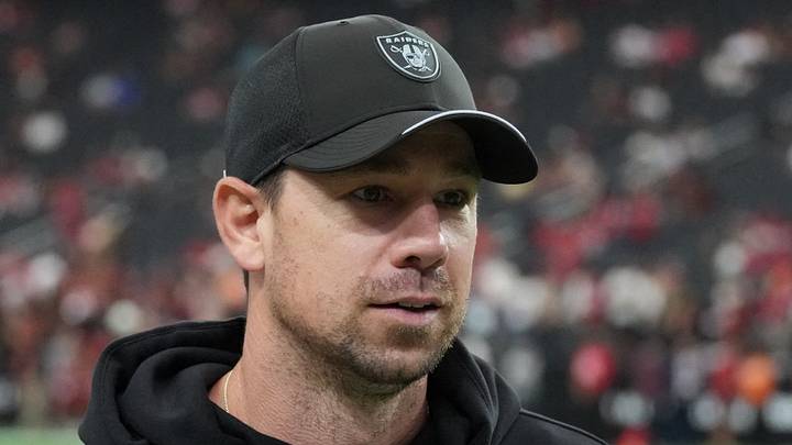 Aug 27, 2026; Paradise, Nevada, USA; Las Vegas Raiders head coach Klint Kubiak looks on during warmups before a game against the San Francisco 49ers at Allegiant Stadium. Mandatory Credit: Kirby Lee-Imagn Images Aug 27, 2026; Paradise, Nevada, USA; Las Vegas Raiders head coach Klint Kubiak looks on during warmups before a game against the San Francisco 49ers at Allegiant Stadium. Mandatory Credit: Kirby Lee-Imagn Images