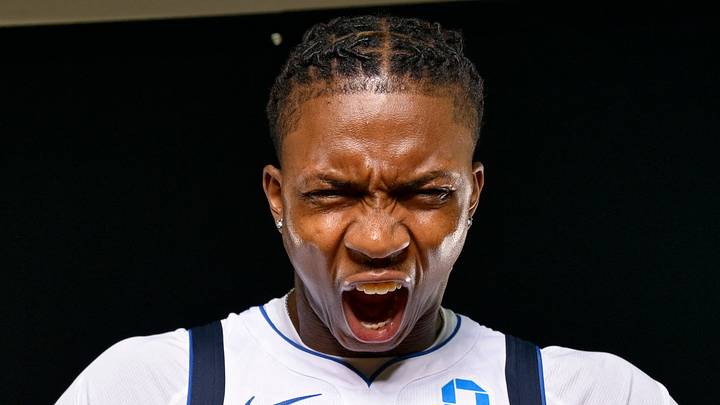 Dallas Mavericks, Tobi Lawal