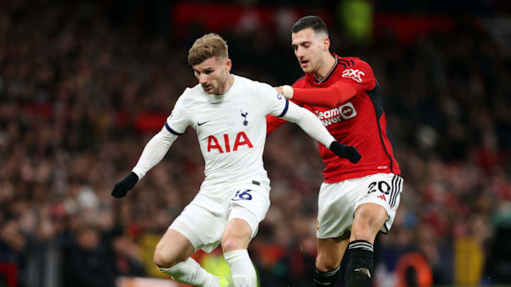 Manchester United v Tottenham Hotspur - Premier League