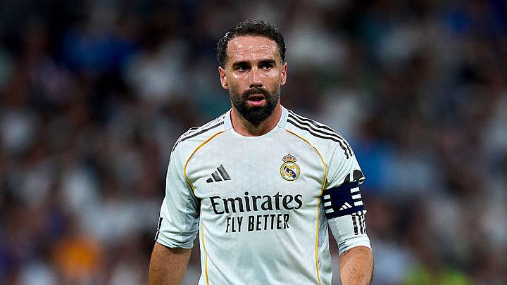 Dani Carvajal leaves after 450 appearances and 27 trophies.