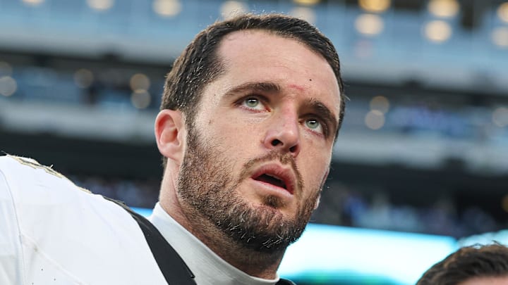 New Orleans Saints quarterback Derek Carr