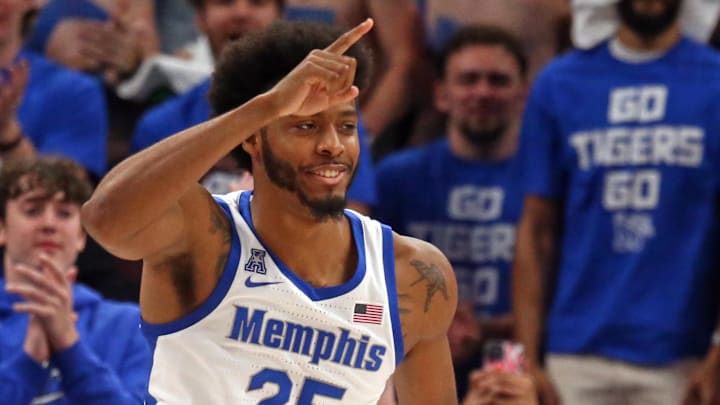 Feb 25, 2024; Memphis, Tennessee, USA; Memphis Tigers guard Jayden Hardaway (25) reacts after a basket during the second half against the Florida Atlantic Owls at FedExForum. Mandatory Credit: Petre Thomas-Imagn Images Feb 25, 2024; Memphis, Tennessee, USA; Memphis Tigers guard Jayden Hardaway (25) reacts after a basket during the second half against the Florida Atlantic Owls at FedExForum. Mandatory Credit: Petre Thomas-Imagn Images