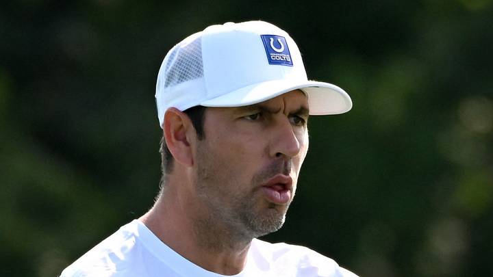 Indianapolis Colts head coach Shane Steichen instructs his team
