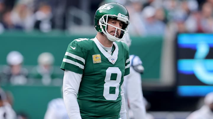 Aaron Rodgers and the Jets have had a nightmare season. 