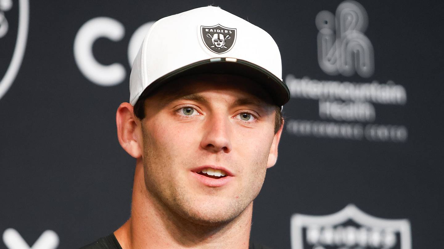 Raiders TE Brock Bowers Is Back and Ready To Roll