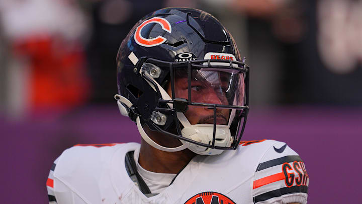 Nov 16, 2025; Minneapolis, Minnesota, USA; Chicago Bears free safety Kevin Byard (31) warms up before a game against the Minnesota Vikings at U.S. Bank Stadium. Mandatory Credit: Brad Rempel-Imagn Images