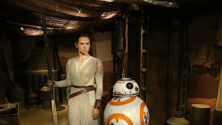 Daisy Ridley Unveils Her Wax Figure Character Rey From "Star Wars: The Force Awakens"