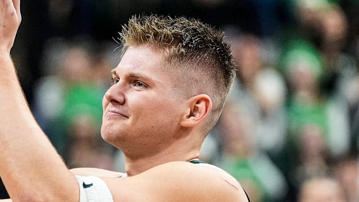 Michigan State forward Jaxon Kohler (0) waves at fans during senior day celebration after the game between Michigan State and Rutgers at Breslin Center in East Lansing on Thursday, March 5, 2026.