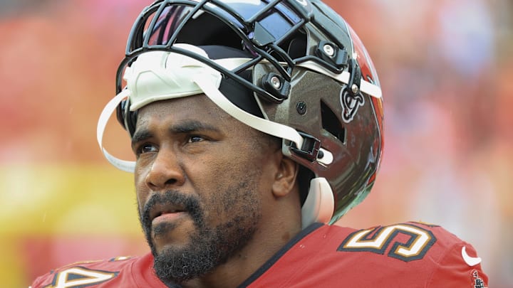 Dec 7, 2025; Tampa, Florida, USA; Tampa Bay Buccaneers linebacker Lavonte David (54) stands on the sidelines during the first quarter against the New Orleans Saints at Raymond James Stadium. Mandatory Credit: Kim Klement Neitzel-Imagn Images Dec 7, 2025; Tampa, Florida, USA; Tampa Bay Buccaneers linebacker Lavonte David (54) stands on the sidelines during the first quarter against the New Orleans Saints at Raymond James Stadium. Mandatory Credit: Kim Klement Neitzel-Imagn Images