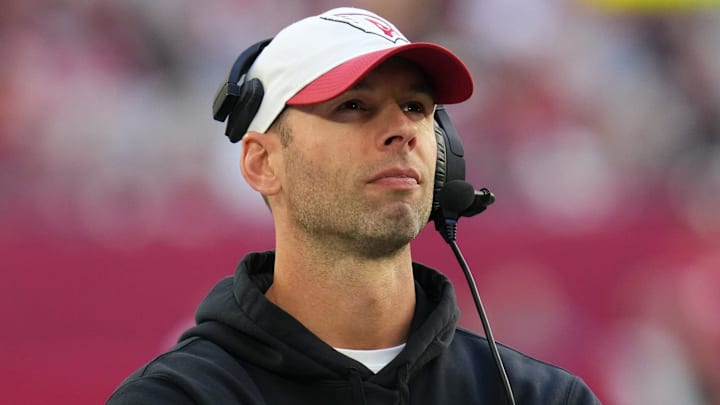 Arizona Cardinals head coach Jonathan Gannon watches from the sideline as his team plays the New England Patriots at State Farm Stadium on Dec. 15, 2024.