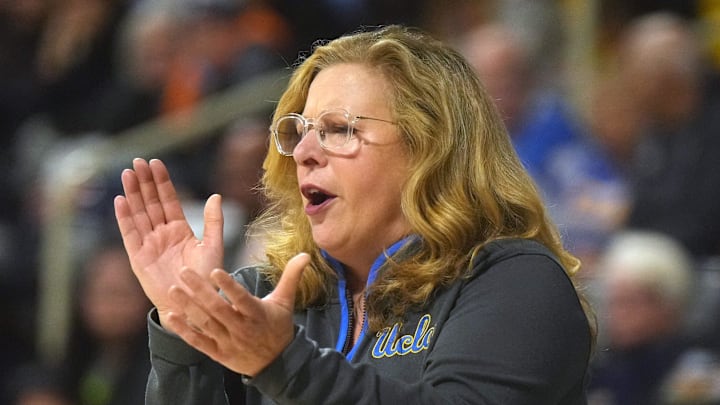 Jan 15, 2025; Long Beach, California, USA; UCLA Bruins head coach Cori Close reacts against the Penn State Nittany Lions in the first half at the Walter Pyramid at Long Beach State. Mandatory Credit: Kirby Lee-Imagn Images Jan 15, 2025; Long Beach, California, USA; UCLA Bruins head coach Cori Close reacts against the Penn State Nittany Lions in the first half at the Walter Pyramid at Long Beach State. Mandatory Credit: Kirby Lee-Imagn Images