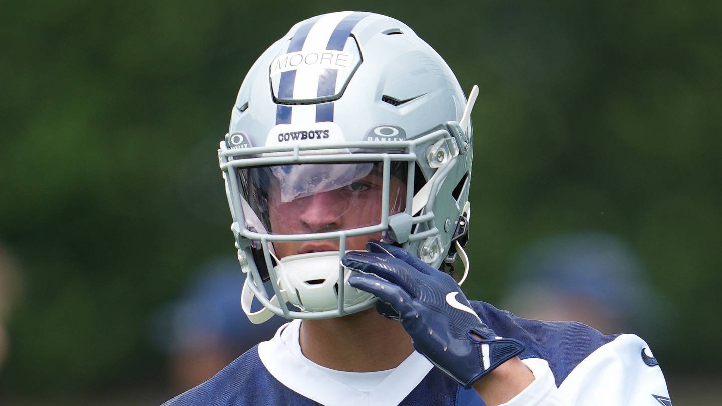Devin Moore turned a quiet camp into a loud one by shutting down CeeDee Lamb