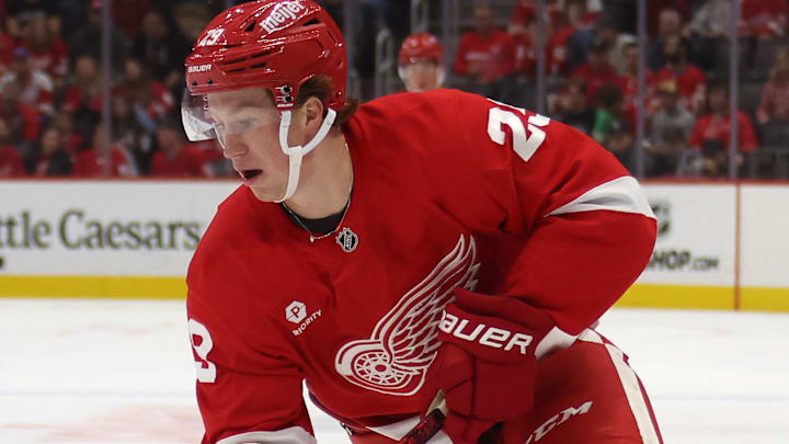 Ottawa Senators v Detroit Red Wings