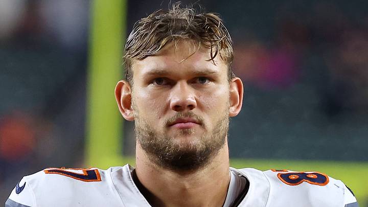 Chicago Bears tight end Sam Roush