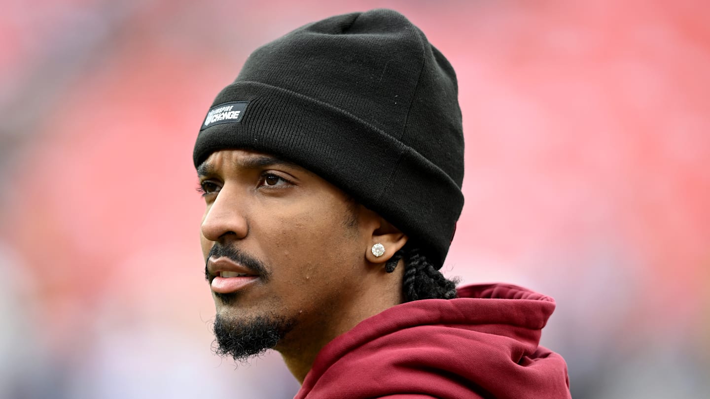 Jayden Daniels delivers a clear message to Commanders fans pleading for change