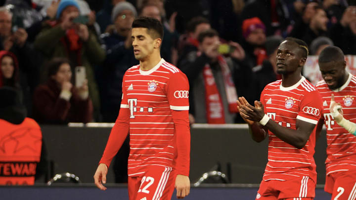 Joao Cancelo (l.) & Sadio Mane (r.)