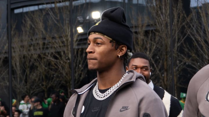 Oregon Ducks wide receiver Evan Stewart