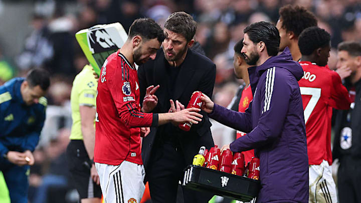 นิวคาสเซิลที่เหลือสิบคนข่าวช็อกแมนเชสเตอร์ ยูไนเต็ดด้วยวีรกรรมช่วงท้ายอย่างน่าทึ่ง - คะแนนประเมินนักเตะ