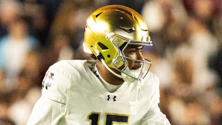Notre Dame Fighting Irish cornerback Leonard Moore (15) lines up against Boston College at Alumni Stadium. Notre Dame Fighting Irish cornerback Leonard Moore (15) lines up against Boston College at Alumni Stadium.