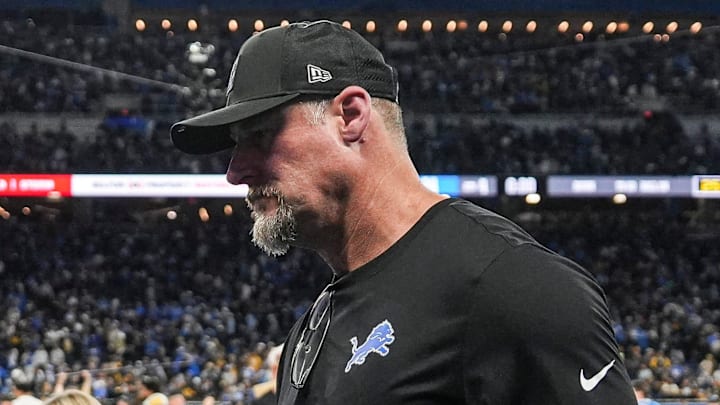 Detroit Lions head coach Dan Campbell walks off the field after 29-24 loss to Pittsburgh Steelers 