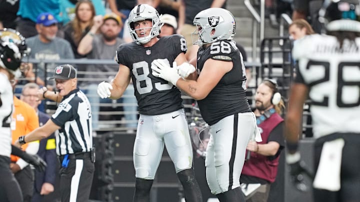Nov 2, 2025; Paradise, Nevada, USA; Las Vegas Raiders tight end Brock Bowers (89) reacts after a play during the first half against the Jacksonville Jaguars at Allegiant Stadium. Mandatory Credit: Kirby Lee-Imagn Images