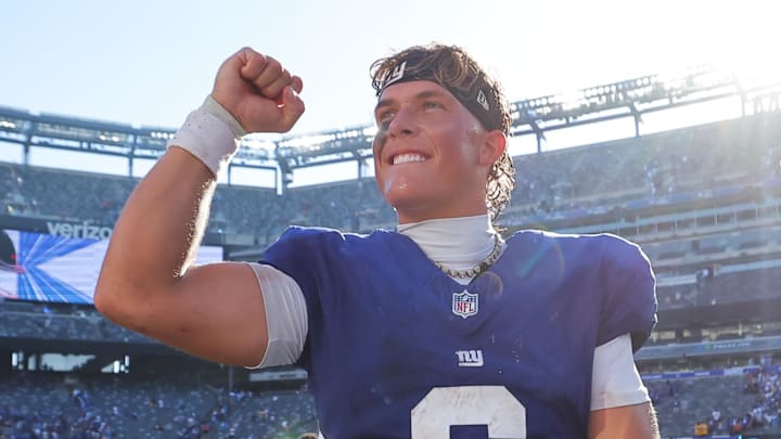 Sep 28, 2025; East Rutherford, New Jersey, USA; New York Giants quarterback Jaxson Dart (6) celebrates after the game against the Los Angeles Chargers at MetLife Stadium. Mandatory Credit: Brad Penner-Imagn Images Sep 28, 2025; East Rutherford, New Jersey, USA; New York Giants quarterback Jaxson Dart (6) celebrates after the game against the Los Angeles Chargers at MetLife Stadium. Mandatory Credit: Brad Penner-Imagn Images