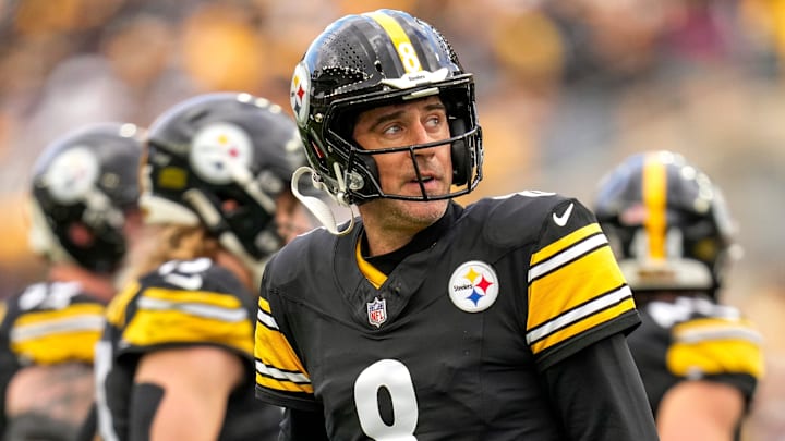 Pittsburgh Steelers quarterback Aaron Rodgers