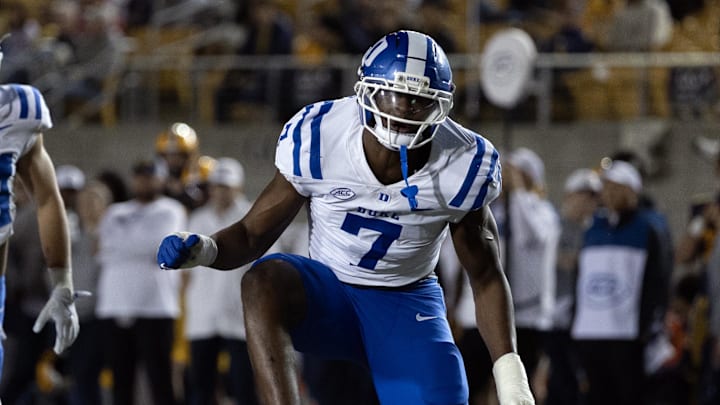Oct 4, 2025; Berkeley, California, USA; Duke Blue Devils defensive end Vincent Anthony Jr. (7) celebrates his sack of California Golden Bears quarterback Jaron-Keawe Sagapolutele (3) during the second quarter at California Memorial Stadium. Mandatory Credit: D. Ross Cameron-Imagn Images