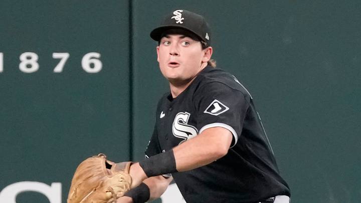 Jul 21, 2026; Arlington, Texas, USA; Chicago White Sox left fielder Sam Antonacci (17) fields the double hit by Texas Rangers first baseman Jake Burger (not shown) during the third inning at Globe Life Field. Mandatory Credit: Jim Cowsert-Imagn Images Jul 21, 2026; Arlington, Texas, USA; Chicago White Sox left fielder Sam Antonacci (17) fields the double hit by Texas Rangers first baseman Jake Burger (not shown) during the third inning at Globe Life Field. Mandatory Credit: Jim Cowsert-Imagn Images