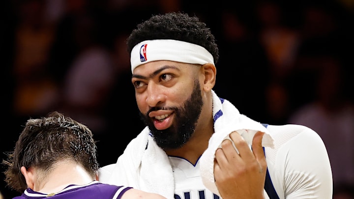 Dallas Mavericks v Los Angeles Lakers Dallas Mavericks v Los Angeles Lakers