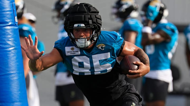 Jaguars TE Brenton Strange has major sleeper potential in 2025 fantasy football drafts. 