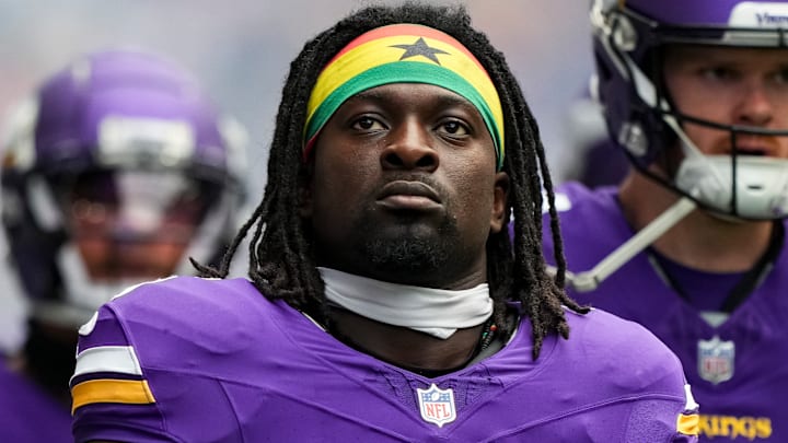 Tennessee Titans LB Brian Asamoah II
