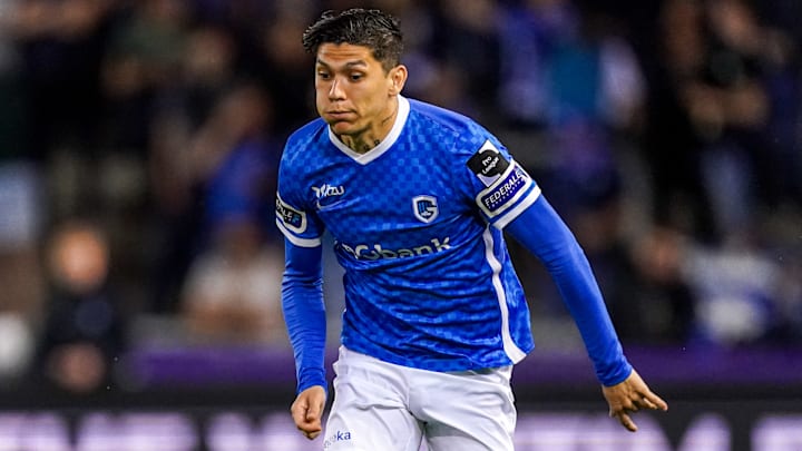 El lateral Gerardo Arteaga sigue siendo titular con el Racing Genk de Bélgica y logró su primer tanto de la temporada. El lateral Gerardo Arteaga sigue siendo titular con el Racing Genk de Bélgica y logró su primer tanto de la temporada.