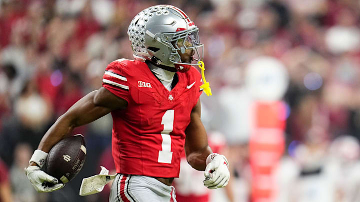 Ohio State Buckeyes cornerback Davison Igbinosun Ohio State Buckeyes cornerback Davison Igbinosun