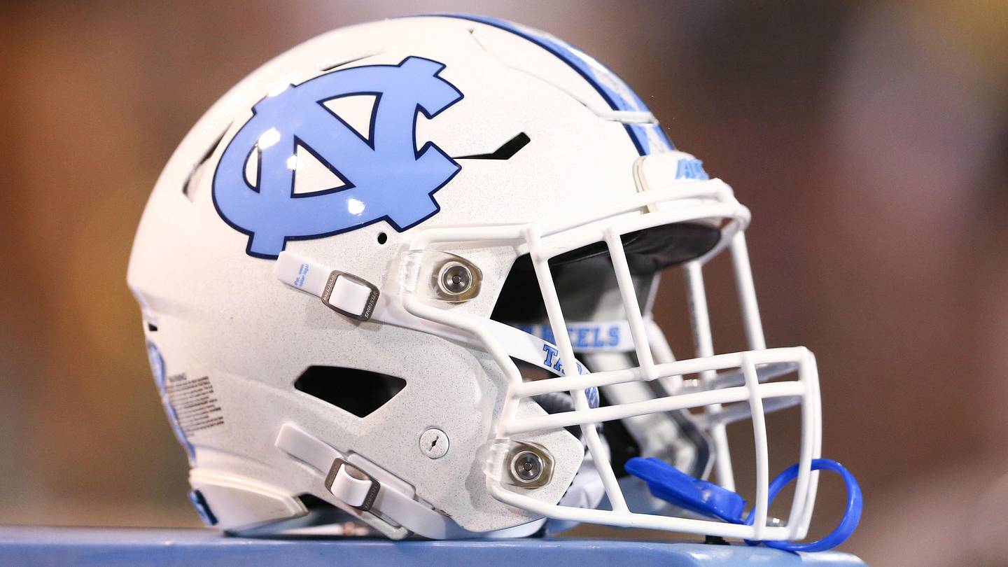 North Carolina Lands Intriguing 3-Star Offensive Lineman