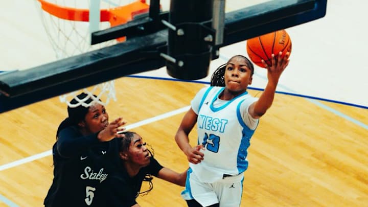 Antil Snoddy has been an impact transfer for Lee's Summit West who's ranked 4th in Missouri. Antil Snoddy has been an impact transfer for Lee's Summit West who's ranked 4th in Missouri.