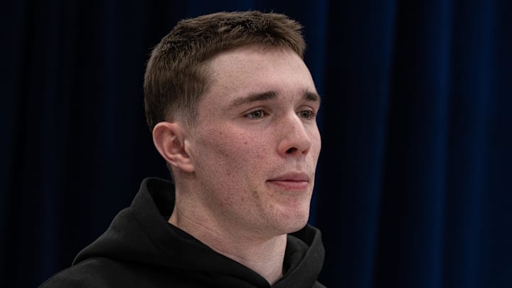 Naval Academy running back Eli Heidenreich (RB07).