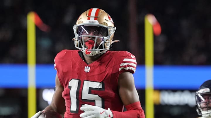 Dec 28, 2025; Santa Clara, California, USA; San Francisco 49ers wide receiver Jauan Jennings (15) runs to score a touchdown against the Chicago Bears in the second half at Levi's Stadium. Mandatory Credit: Kyle Terada-Imagn Images Dec 28, 2025; Santa Clara, California, USA; San Francisco 49ers wide receiver Jauan Jennings (15) runs to score a touchdown against the Chicago Bears in the second half at Levi's Stadium. Mandatory Credit: Kyle Terada-Imagn Images