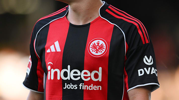 Eintracht Frankfurt verlängert mit Indeed