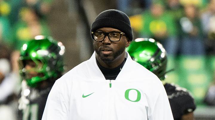 Oregon defensive coordinator Chris Hampton Oregon defensive coordinator Chris Hampton