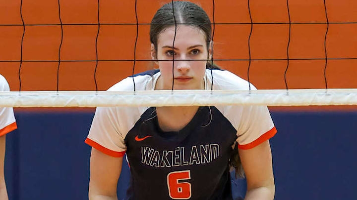 Frisco Wakeland senior Hannah Lee, an LSU commit, is one of the top returning Texas high school volleyball players to know entering the 2025-2026 season. Frisco Wakeland senior Hannah Lee, an LSU commit, is one of the top returning Texas high school volleyball players to know entering the 2025-2026 season.