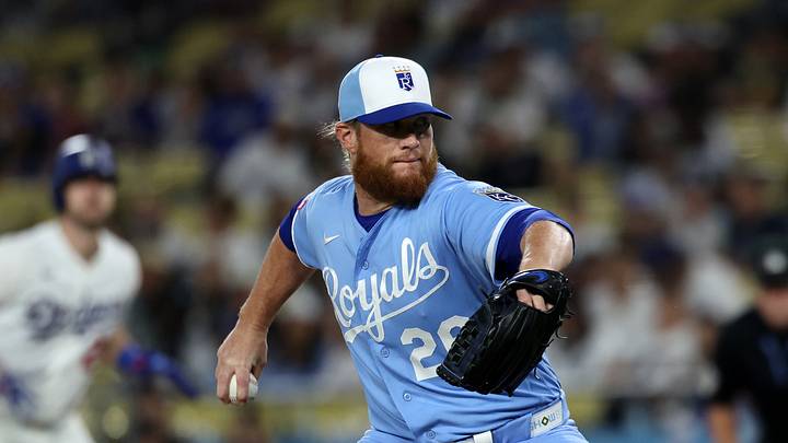 Aug 12, 2026; Los Angeles, California, USA; Kansas City Royals pitcher Craig Kimbrel (26) pitches during the eighth inning against the Los Angeles Dodgers at Dodger Stadium. Mandatory Credit: Kiyoshi Mio-Imagn Images Aug 12, 2026; Los Angeles, California, USA; Kansas City Royals pitcher Craig Kimbrel (26) pitches during the eighth inning against the Los Angeles Dodgers at Dodger Stadium. Mandatory Credit: Kiyoshi Mio-Imagn Images