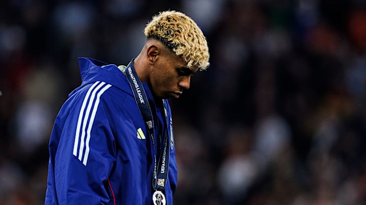 Lamine Yamal, déçu après la défaite de la Roja.  