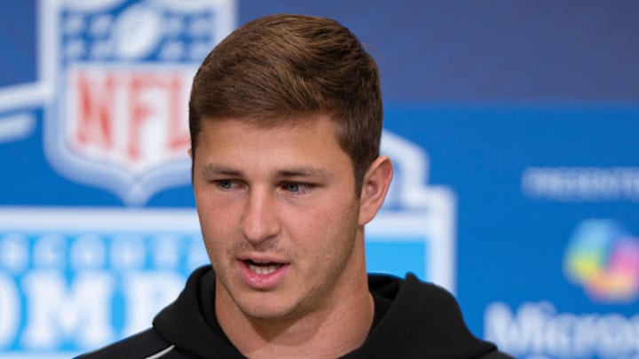 Texas defensive back Michael Taaffe