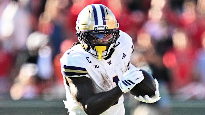 Washington Huskies running back Jonah Coleman